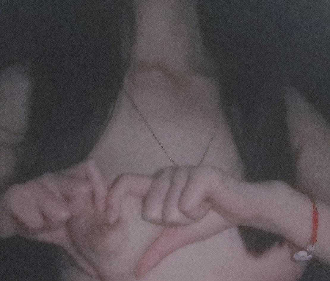 [Trưng bày mặt và bị địt] Một cô gái trẻ xinh đẹp lái xe Land Rover đã lừa dối tôi và quan hệ tình dục với tôi ngoài trời trong công viên vào ban ngày và bị địt