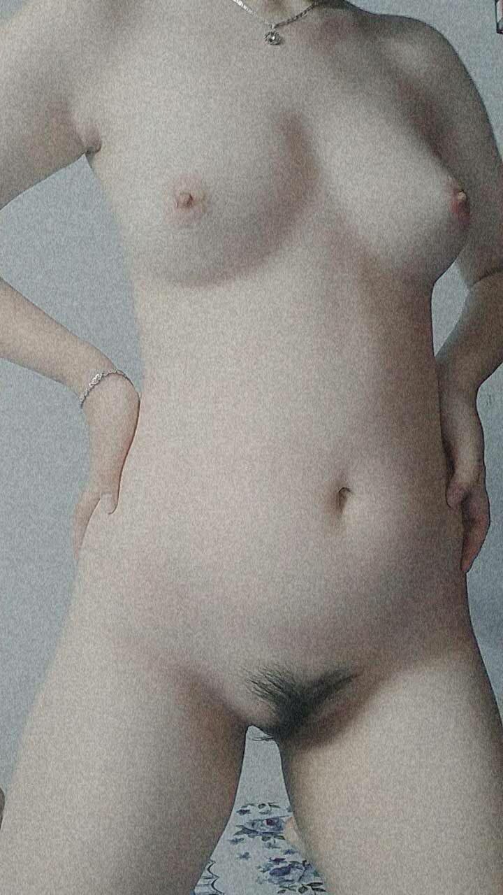 Con quỷ xinh đẹp TS ngực to được đào tạo