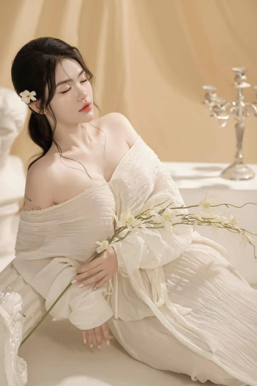 Anh trai tồi tệ xoạc vợ yêu của em trai vì em dâu quá ngon